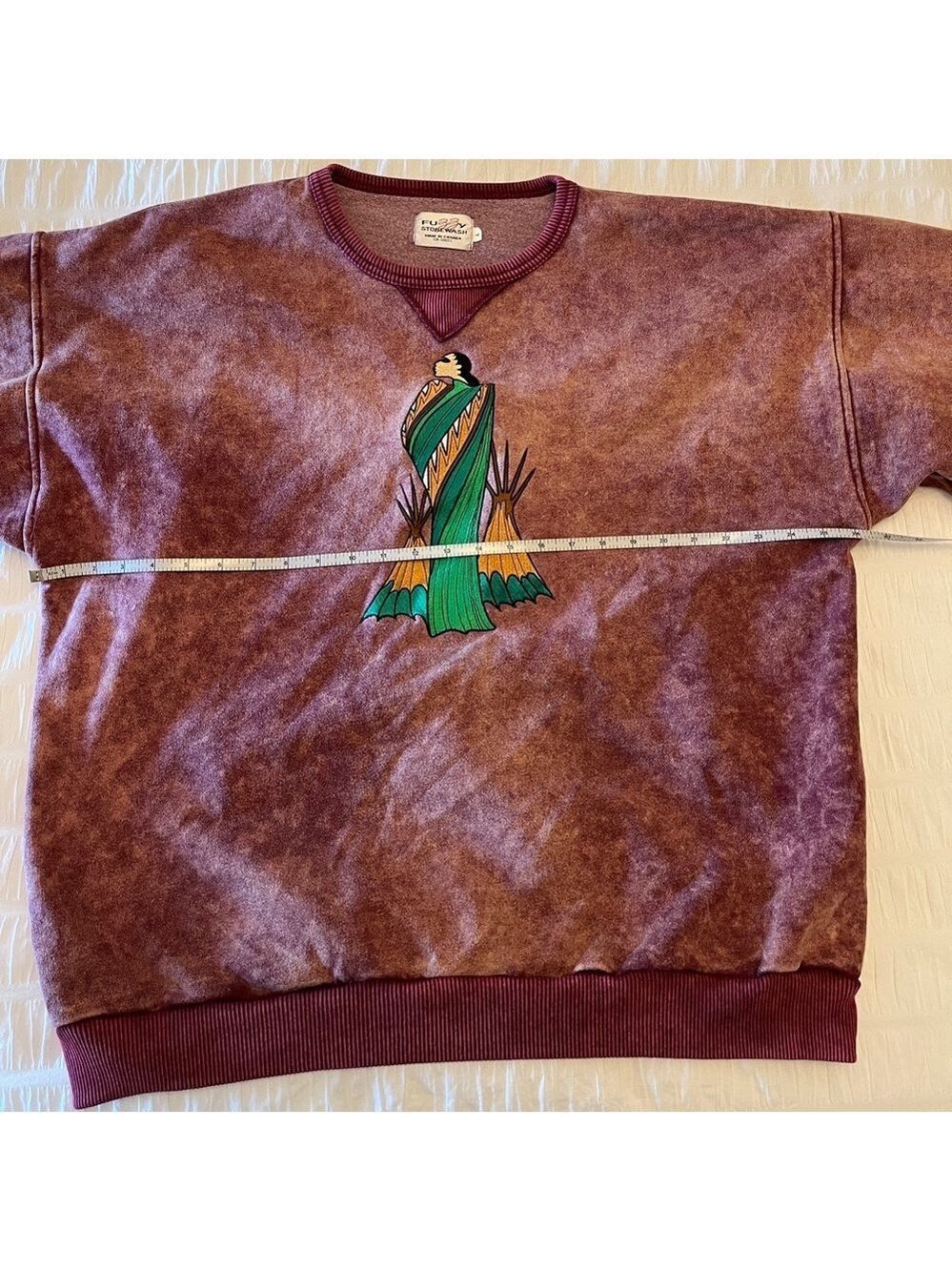 VINTAGE Fuzzy Stonewash Sweatshirt Indigenous Embroidered Design Made Canada - Picture 16 of 16